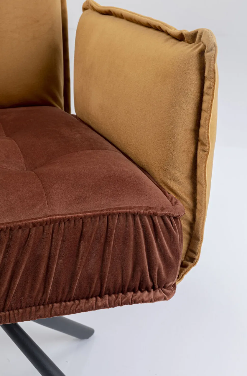 KARE Design Armleunstoel Chelsea Bruin Cheap