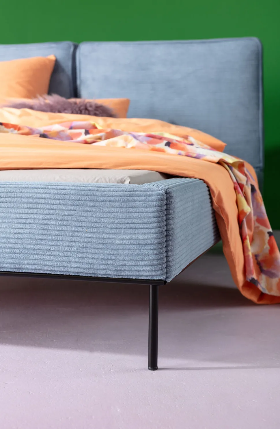 KARE Design Bed East Side Cord Blue 160x200cm Store