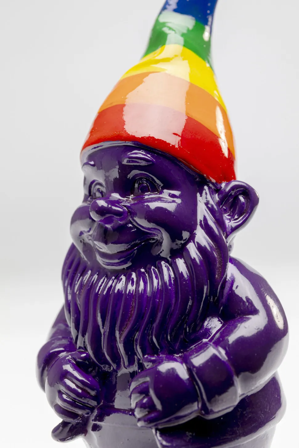KARE Design Decofiguur Gnome Standing Rainbow Paars 11cm Clearance