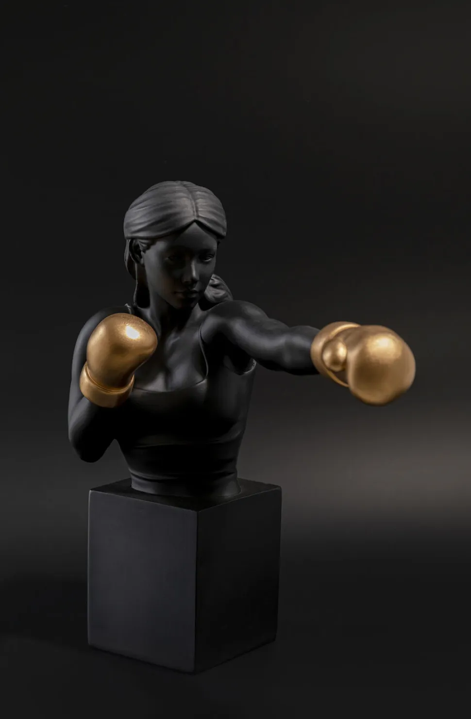 KARE Design Decofiguur Lady Balboa 40cm Outlet