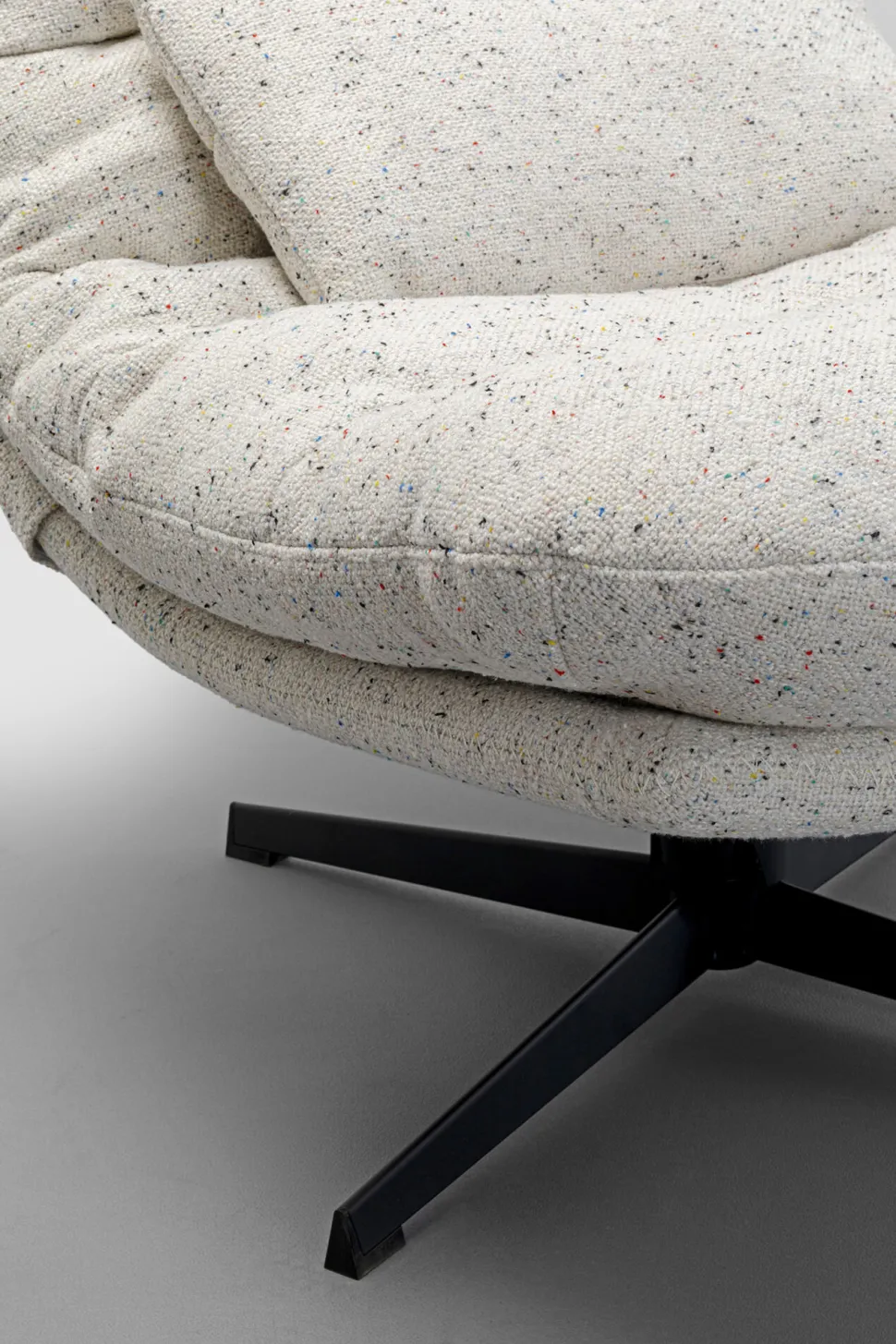 KARE Design Draaifauteuil + Hocker Columbia Best