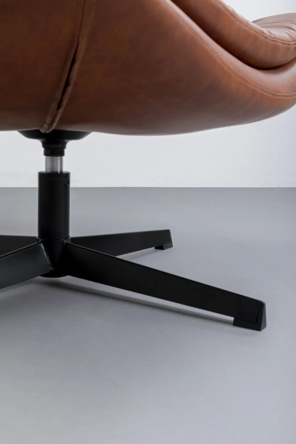 KARE Design Draaifauteuil Lido Best Sale