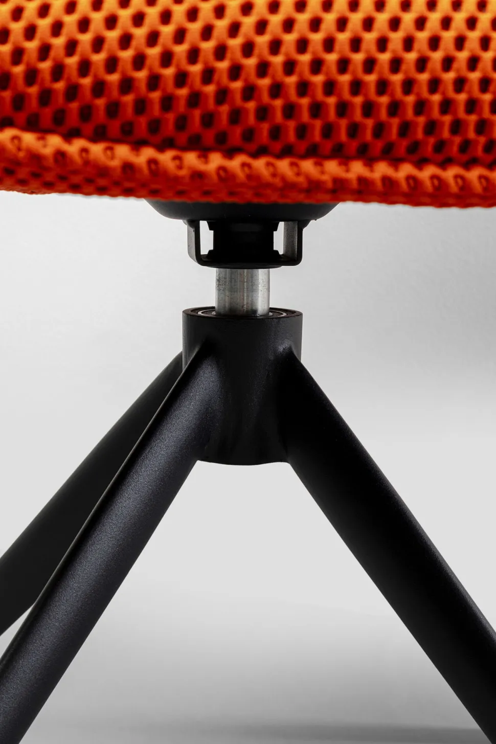 KARE Design Eetkamerstoel Carlito Mesh Orange Flash Sale