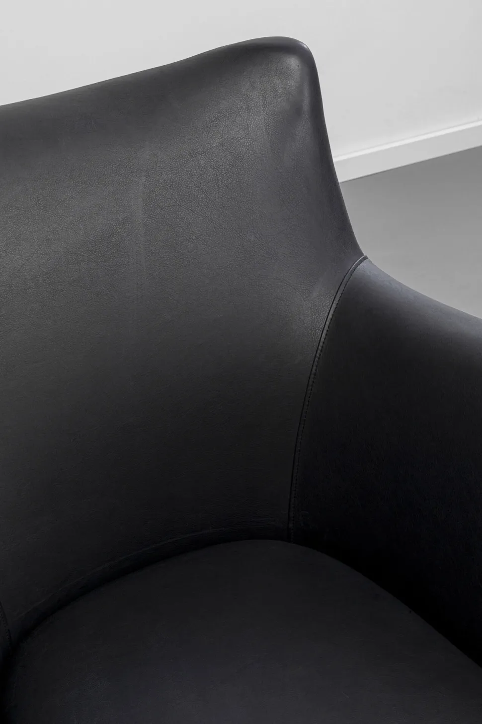 KARE Design Fauteuil Goldfinger Smart Leather Black Shop